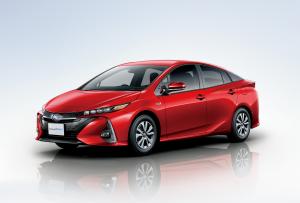Toyota Prius PHV 2016 года (JP)